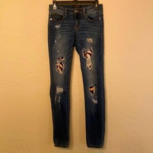 Judy Blue Dark Wash High Rise Ripped Skinny jeans with cheetah patches size 3/26